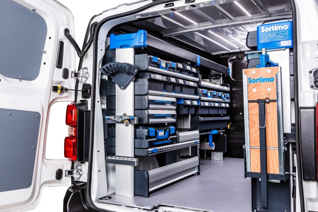 FR5 van Sortimo – het flexibele legbordsysteem voor bestelwagens